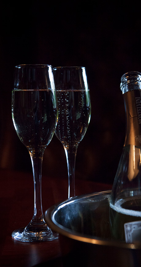 Great prosecco and fizz near Altrincham, Manchester Airport and Wilmslow